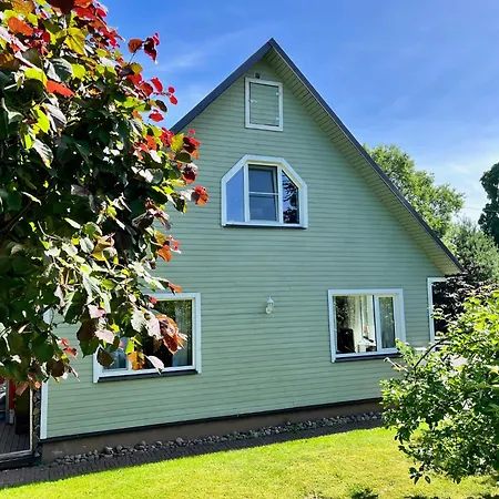 Private Family With Sauna, Hot Tub, Playground And Outside Lounge Area *